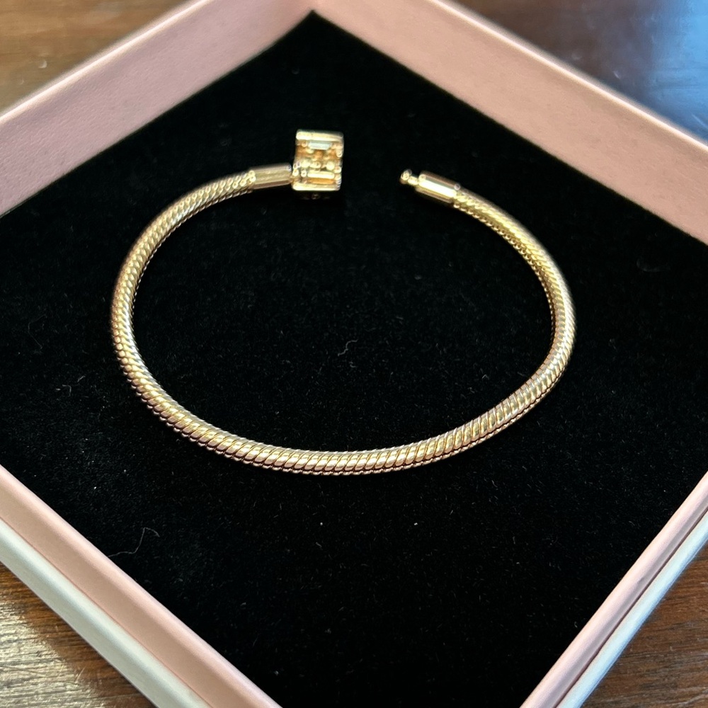 NWT Rose Gold Pandora Bracelet - Size 6.3 - Picture 6 of 7